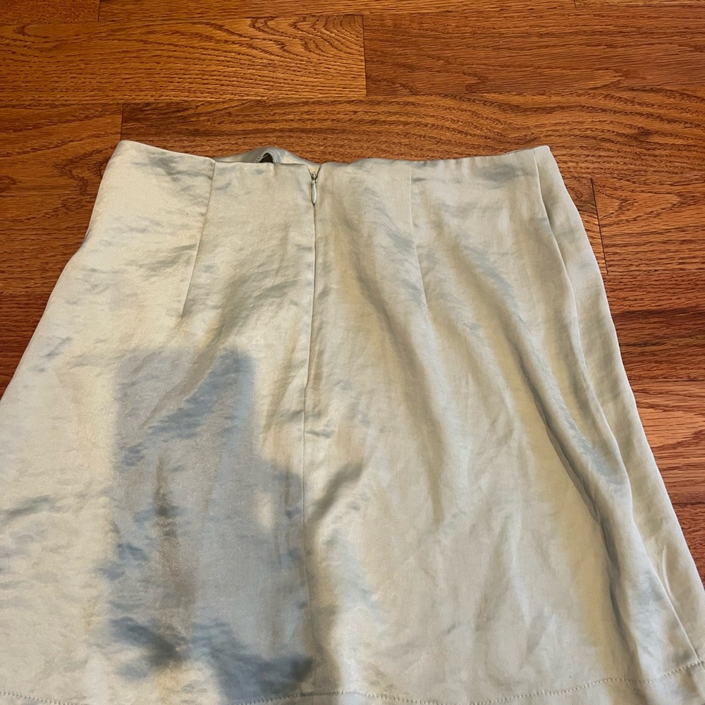 Elegant Light Gray Skirt